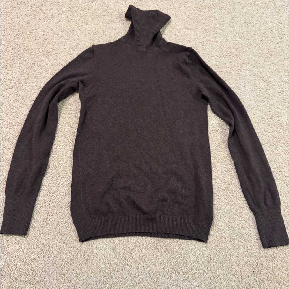 GAP Women's Dark Brown Turtleneck Sweater